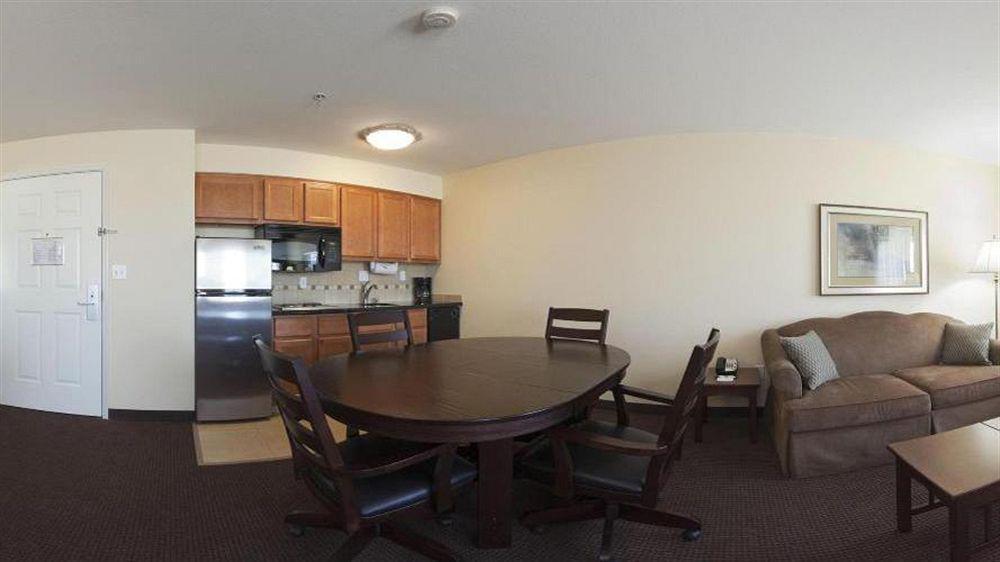 Hotel Staybridge - Roseville Area By Ihg
