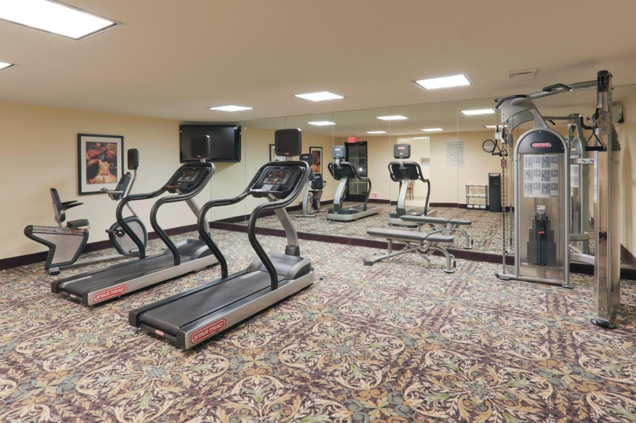 Staybridge - Roseville Area By Ihg Hotel 3*