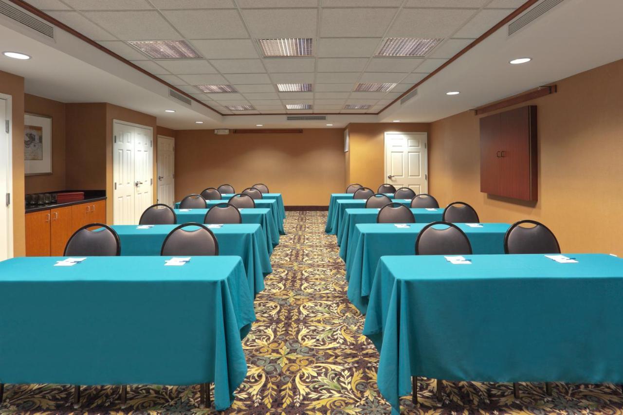 Hotel Staybridge - Roseville Area By Ihg
