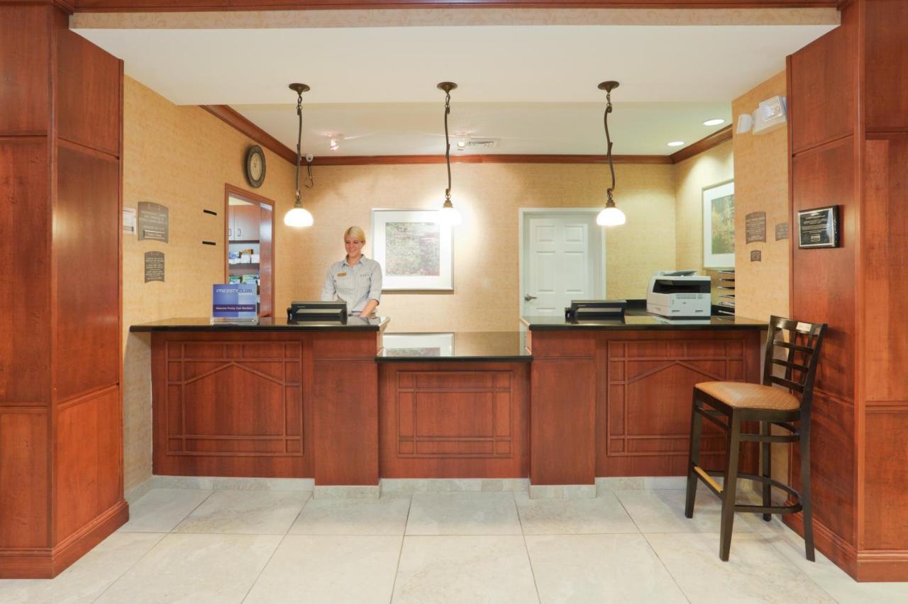 Hotel Staybridge - Roseville Area By Ihg